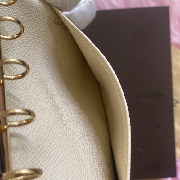 🤍Louis Vuitton Damier Azur Agenda - Picture 9 of 12